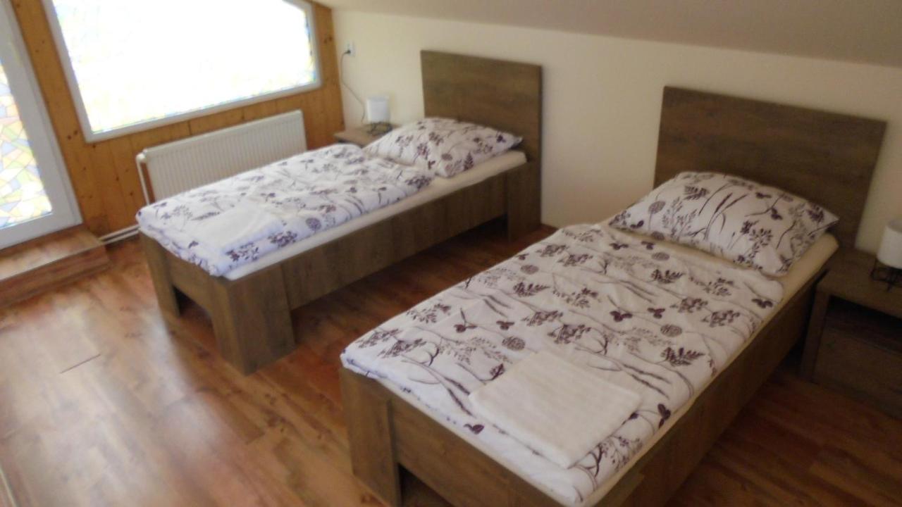 Apartman Aya Janov nad Nisou Esterno foto