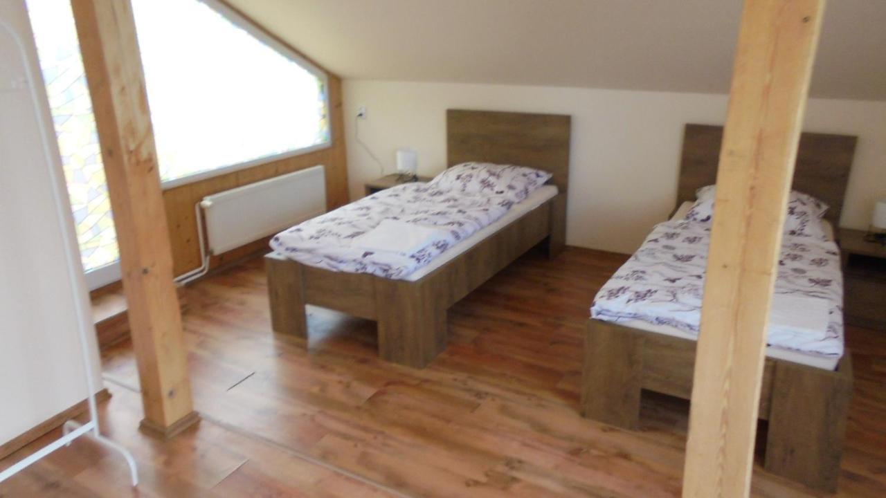 Apartman Aya Janov nad Nisou Esterno foto