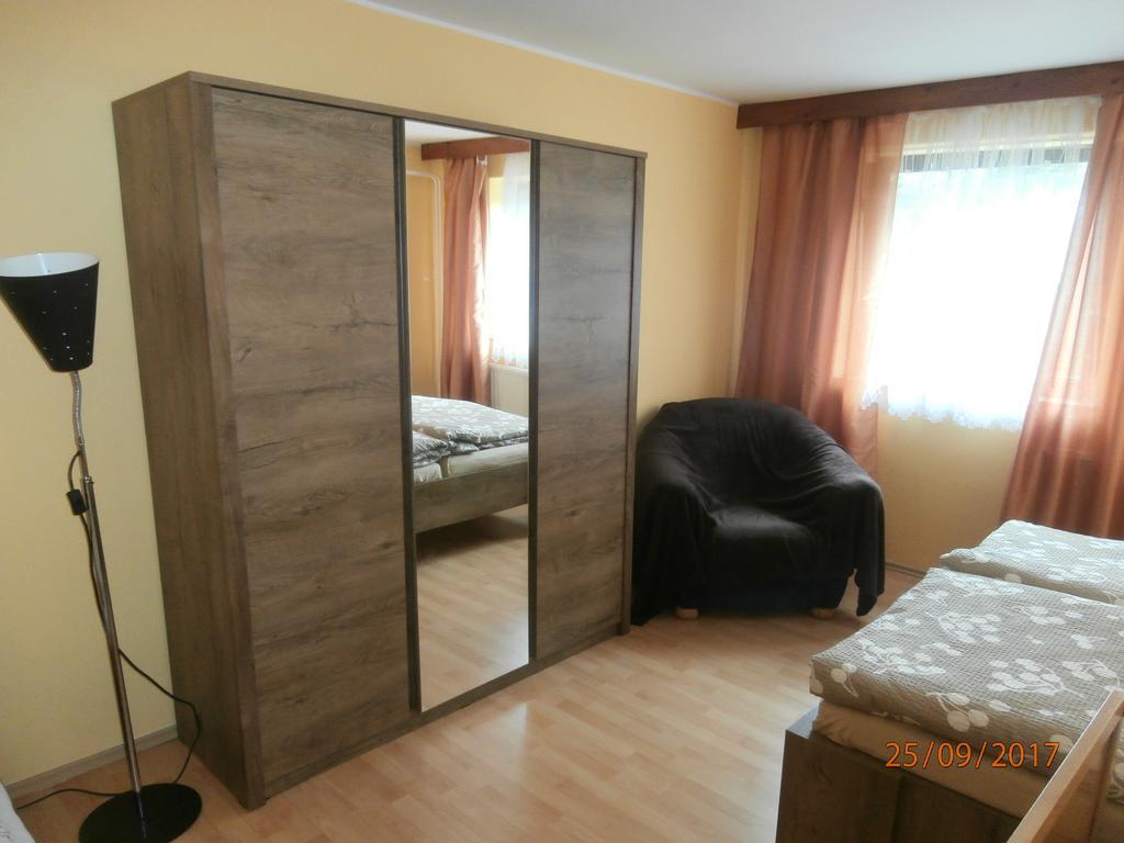Apartman Aya Janov nad Nisou Esterno foto